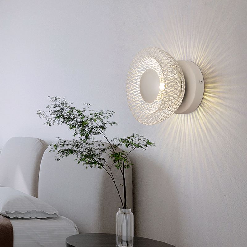 Contemporary Wall Sconce Circular Metal Wall Light for Bedroom