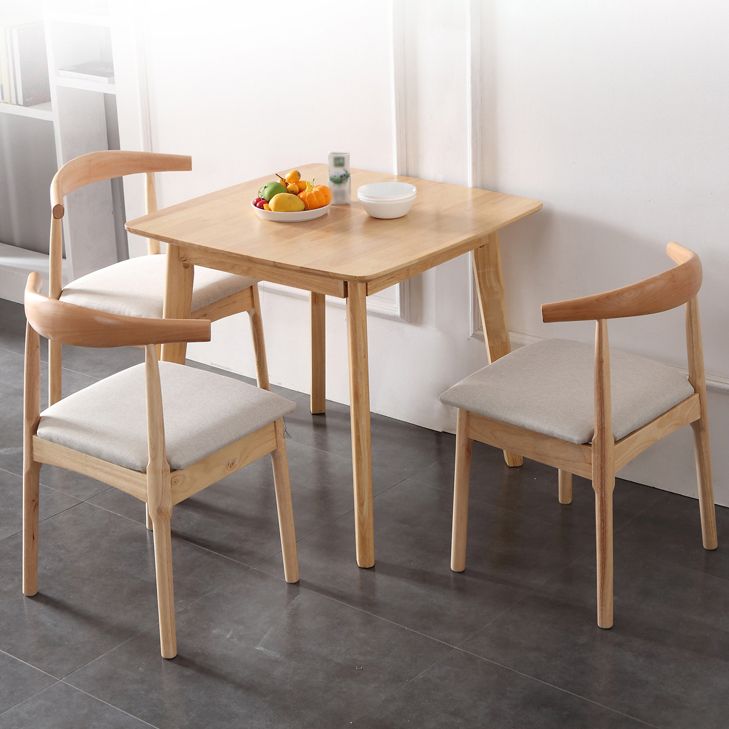 Square Holzfarbe Esstisch Industrial Solid Gummiwood 4 Beintisch für Esszimmer