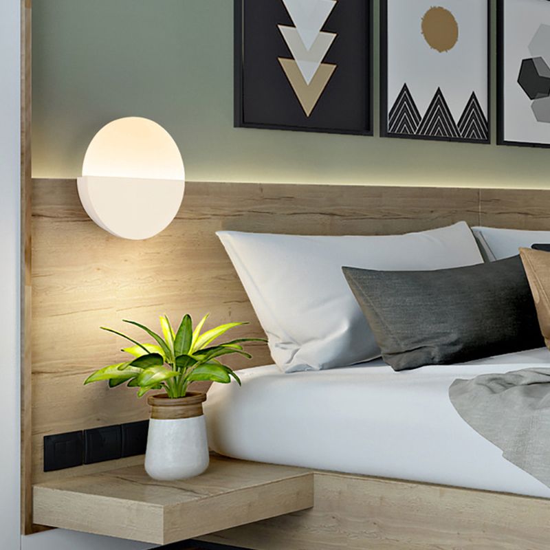 Luz de pared de forma del anillo Luz de montaje de pared de sombra acrílica moderna para el pasillo