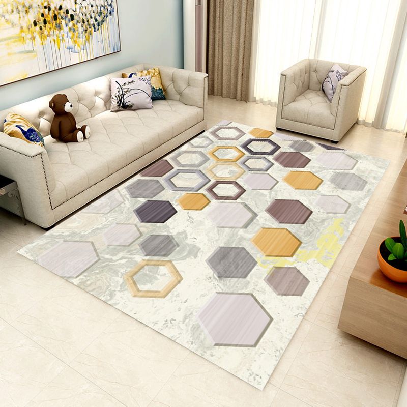 Stylish Area Rug Classic Geometric Print Polyester Rug Stain Resistant Indoor Rug for Home Decor