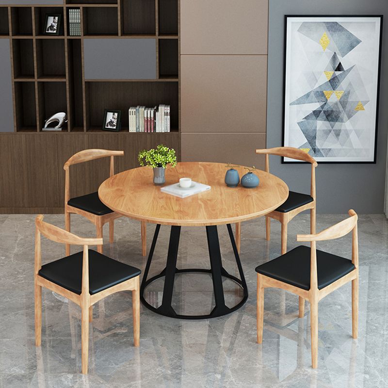 Round Solid Pinewood Brown Tone Dining Table Simplicity Pedestal Table for Dining Room