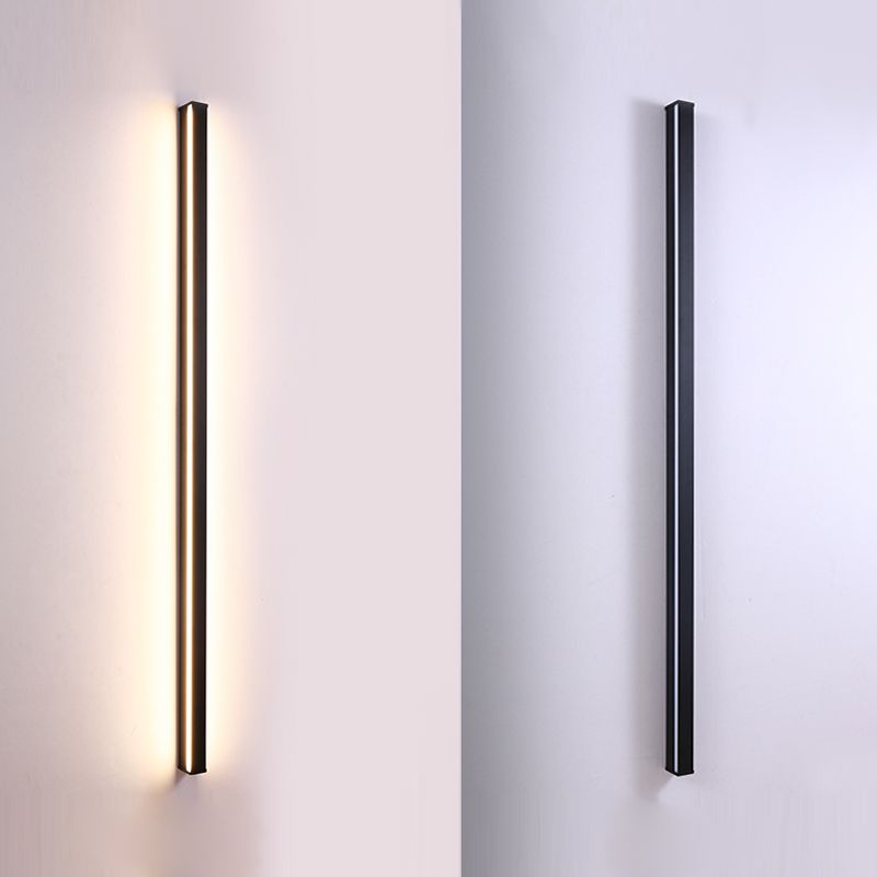 1 Light Linear Shape Wall Light Modern Style Metal Wall Sconce Lighting in Black