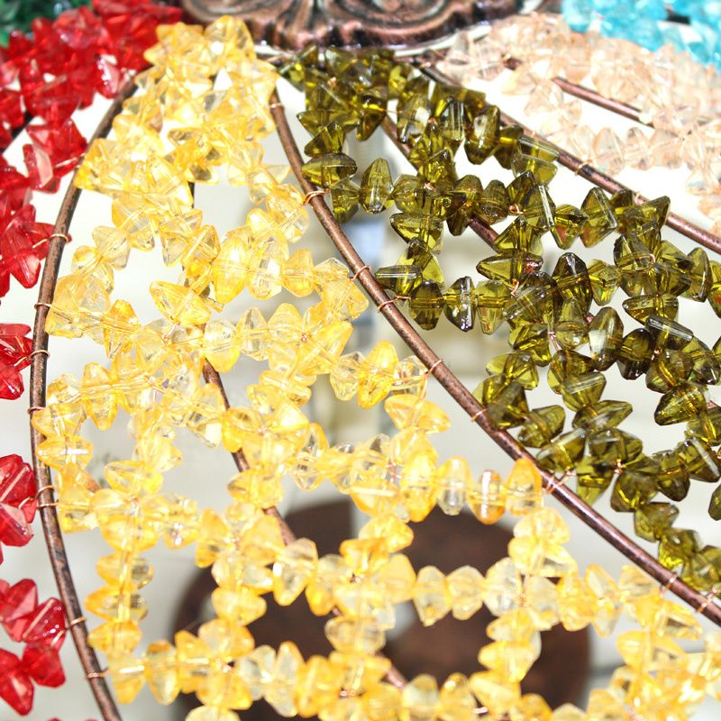 Plafonnier évasé colonial de 12 "/ 16" de large, plafonnier en plexiglas multicolore à 3 lumières en cuivre patiné