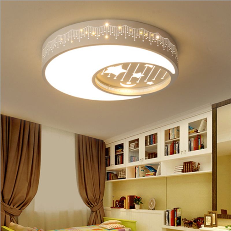 Lámpara de techo empotrada para dormitorio de niños Moon con lámpara de techo LED romántica de metal en forma de estrella en blanco