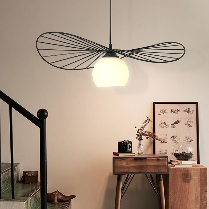 Pendentif en forme de chapeau en fil métallique minimaliste de 1 tête de tête de tête avec une teinte en verre pour le salon