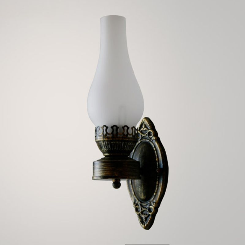 Retro Metal Wall Light Kerosene Wall Sconce with Glass for Coffee Shop