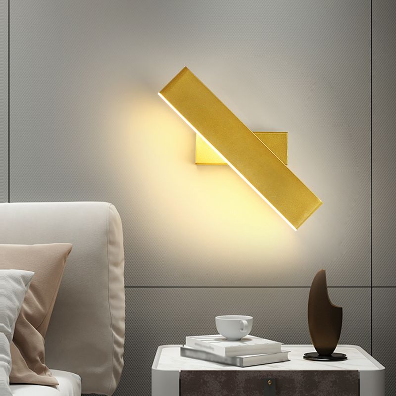 Lampada a parete a LED rettangolare acrilica in stile moderno in ferro battuto in ferro battuto con una parete per camera da letto