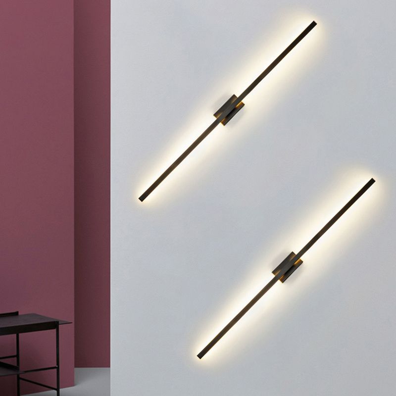 Linear geformte Metall -LED -Wandbeleuchtung zeitgenössische schwarze Leuchtenleuchte für Korridor