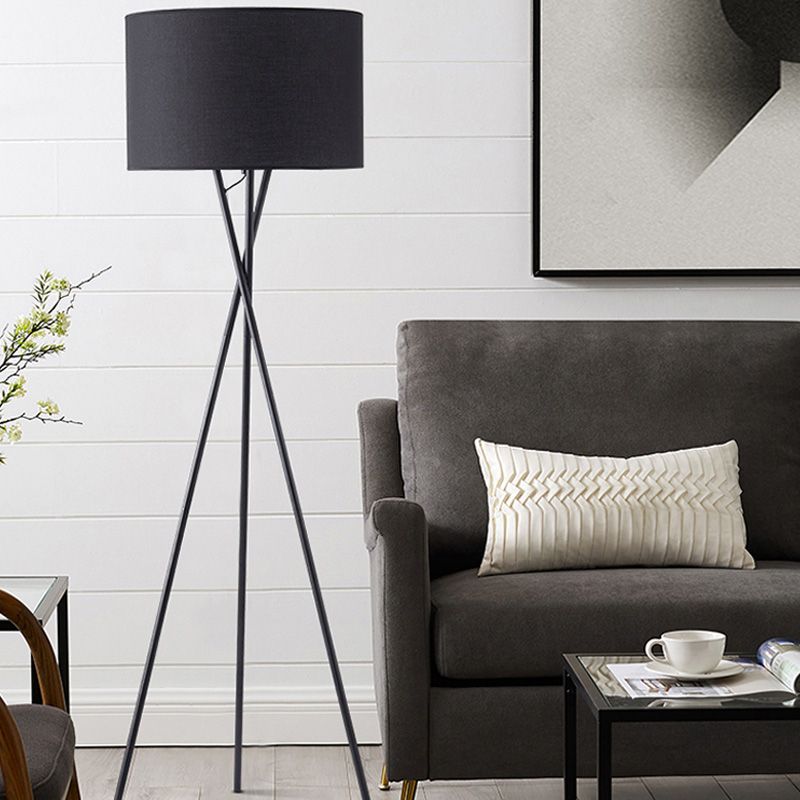 1 Light Light Light Light Vintage Tripod Metal Lampadal avec tambour de tambour pour le salon