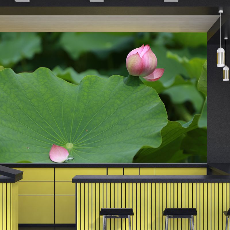 Green Lotus Leaf Mural Wallpaper Stain Resistant Wall Covering for Living Room