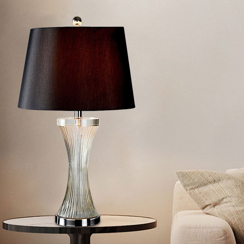 1 tête de salon lampe de table Simplicité Blanc / Black Desk Light With Barrel Fabric Obelle
