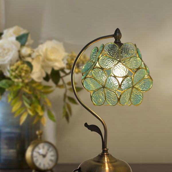 Bloementafel licht eenvoud stijl metalen nachttafellamp voor slaapkamer