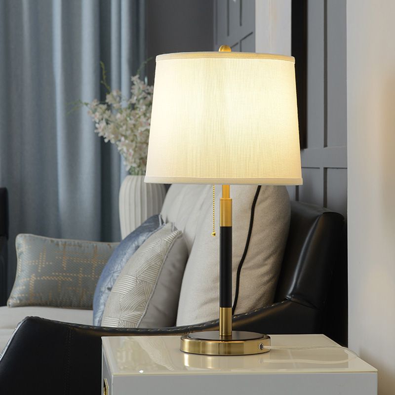 Lámpara de mesa de sombra Empire tela artística luz de noche blanca con cadena de extracción