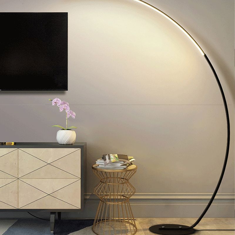 Lineaire vorm metalen vloerlicht moderne stijl 1-licht vloerbevestiging licht