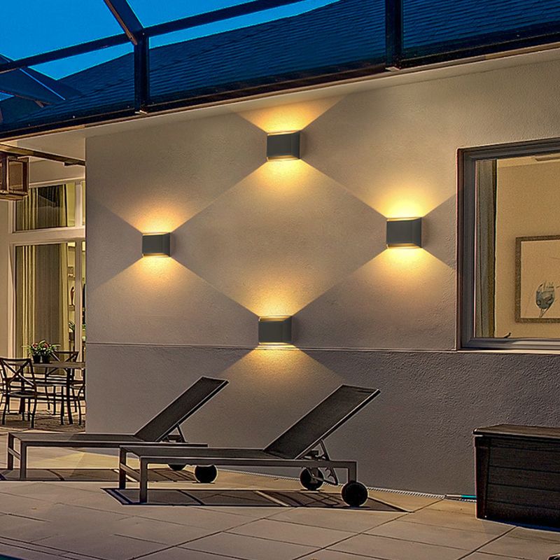 2 Lights Multi-Faceted Sconce Light Simplicity Metal Wall Mount Light