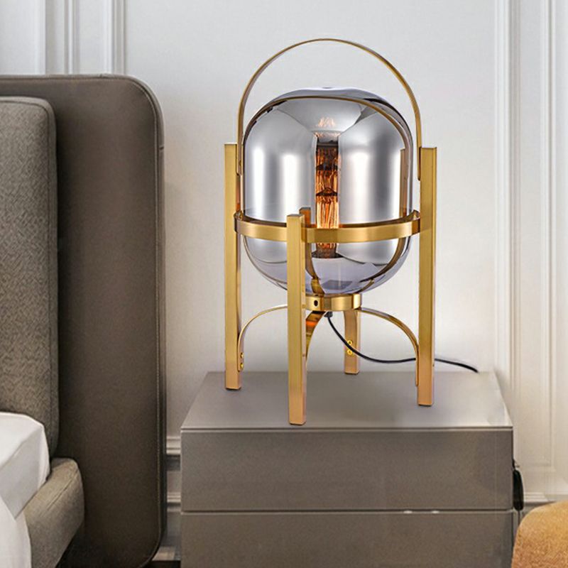 Capsule Glass Night lampe Postmodern 1 Light Finish Table Light avec quadpod et poignée arquée