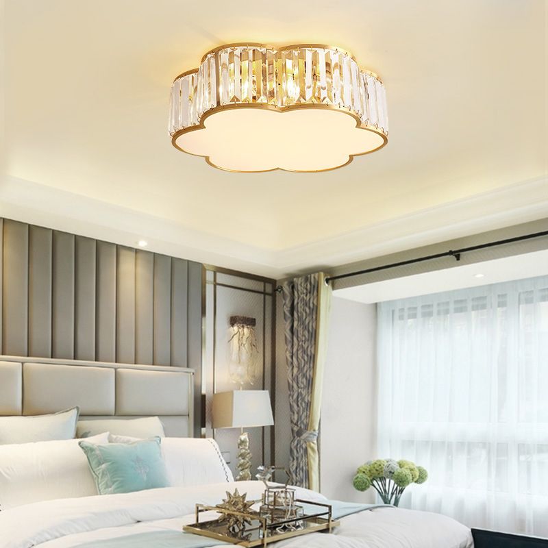 Plafonnier d'intérieur en cuivre à montage encastré pétaloïde de luxe colonial avec abat-jour en cristal