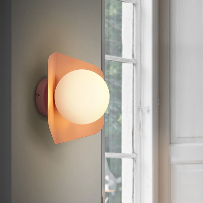 Éclairage mural en forme de boule nordique Éclairage mural en verre nordique pour chambre à coucher