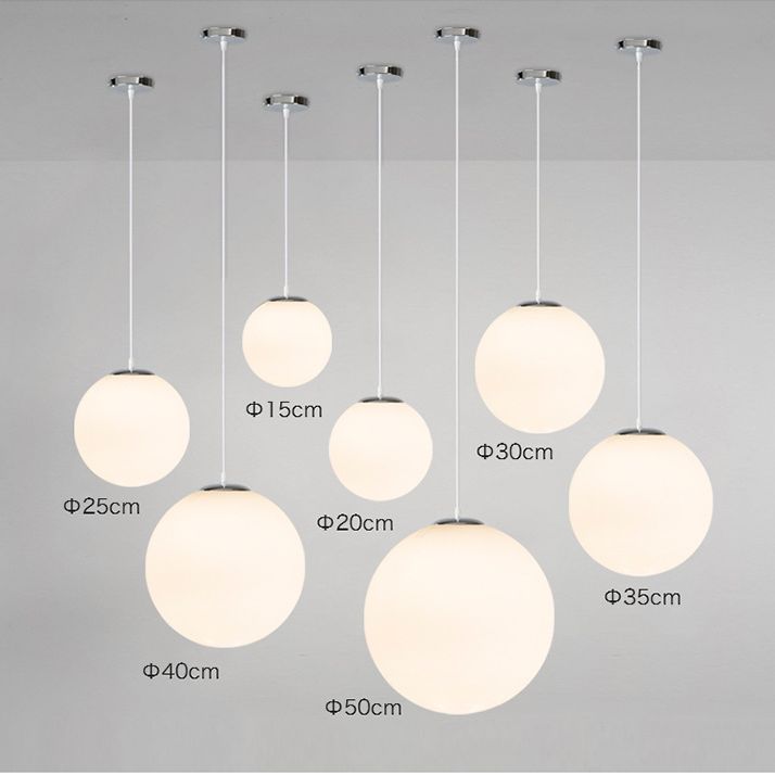 Assunzione per illuminazione a sospensione per il negozio di abbigliamento Globe in vetro MODERNA MODERNA IMPEGNA IN ASSEGGIO IN BIANCO