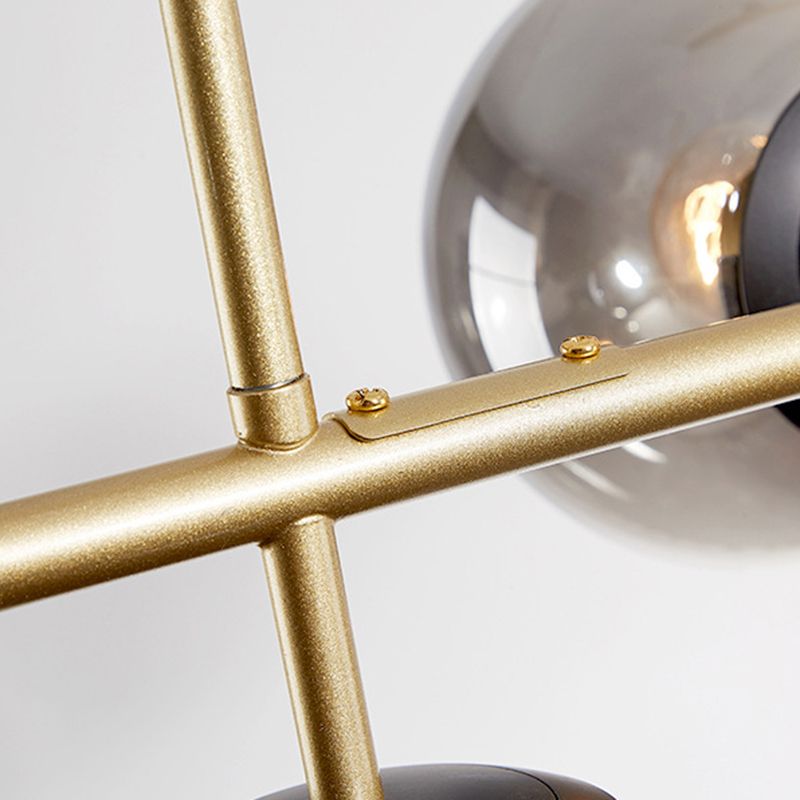 Modern Creative Globe Isola Light Iron Iron a 6 luci a sospensione Light With Glass Shade