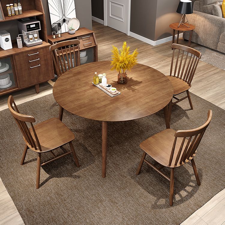 Mesa redonda de madera de goma para restaurantes Modern de comedor en naturaleza/nogal con 4 patas
