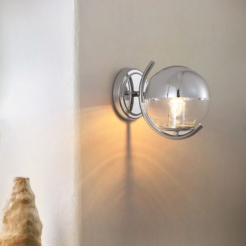 Modern Wall Mounted Light 1 Light Metal Flush Mount Wall Sconce in Silver Finish