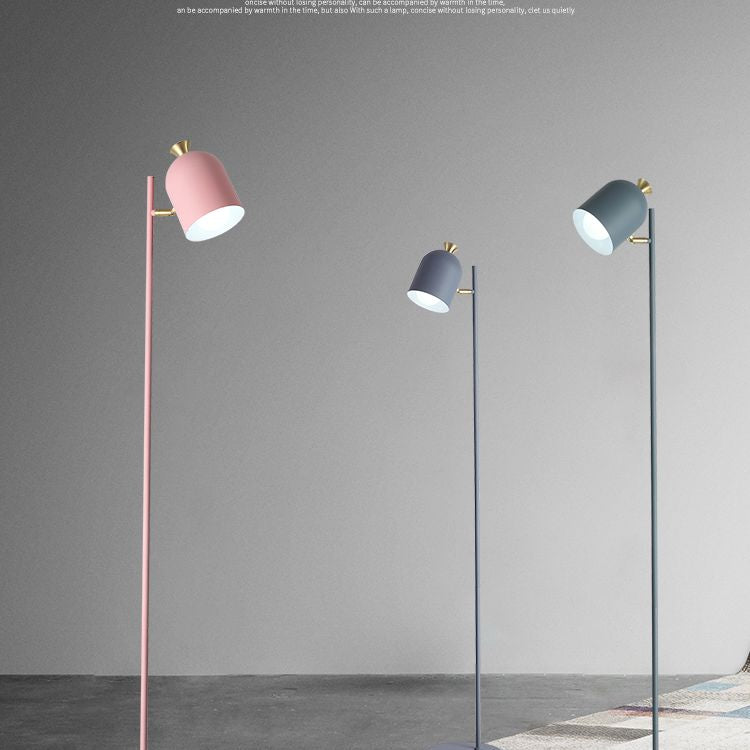 Längliche Kuppelboden stehende leichte Makkaron Metall 1-Bulb Wohnzimmersthoberlampe mit Drehzahl