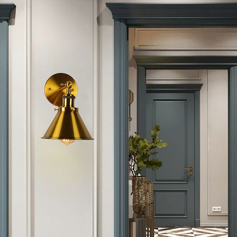 Antique Cone-Shape Swivelable Wall Light Single-Bulb Metal Wall Mount Light Fixture in Gold