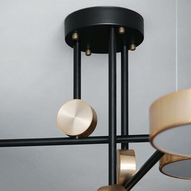 Lampada di sospensione di sputnik postmoderna Acrilico lampadario del soggiorno a 6 luci con tonalità acrilica rotonda in oro