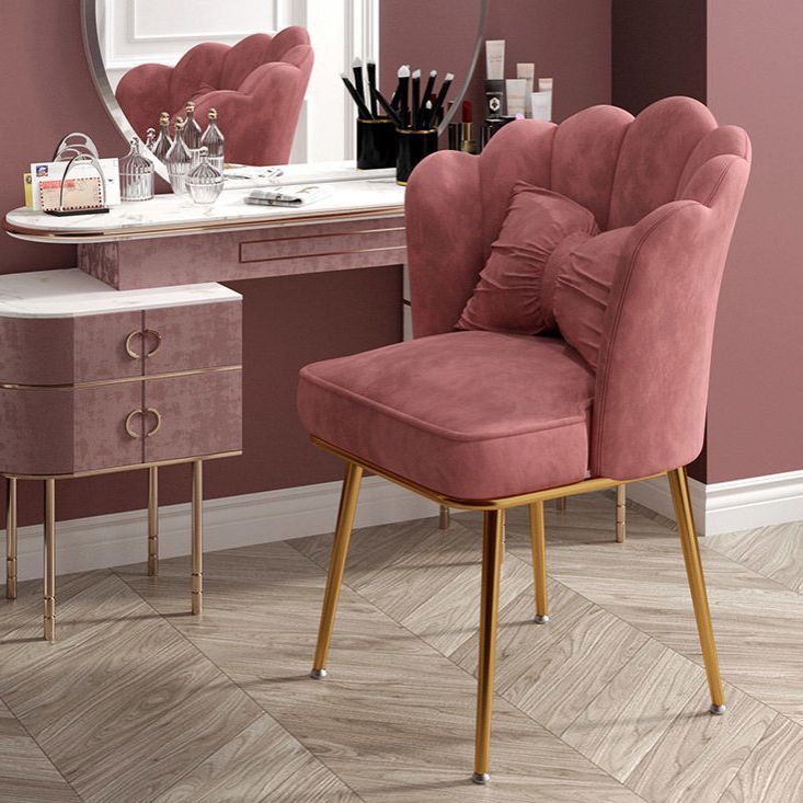 Chaise de salle à manger Glam, chaise à dossier solide de 21 po de large avec 4 pieds en métal pour la maison