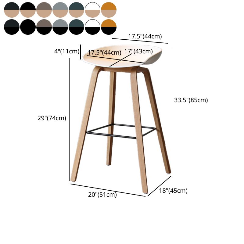 Barhocker im skandinavischen Stil, Holzbeine, PP-Schalensitz für Thekenbar