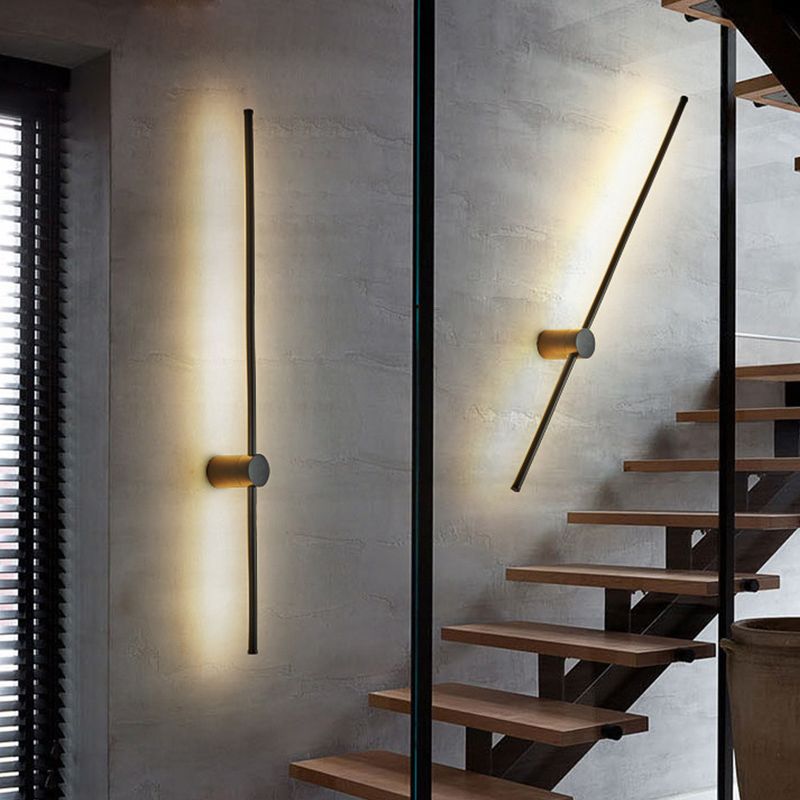 Modern Style Linear Wall Sconces Metal 1 Light Wall Mount Light Fixture in Black