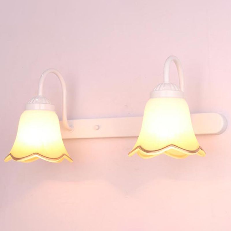 Lámparas de tocador minimalista con sombra de vidrio para sala de lavado de baño