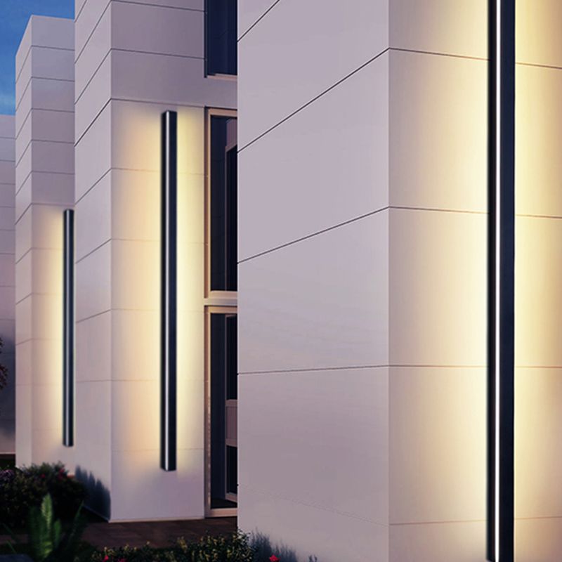 Metal Linear Shade Wall Sconce Modern Style 1- Light Wall Mounted Light in Black