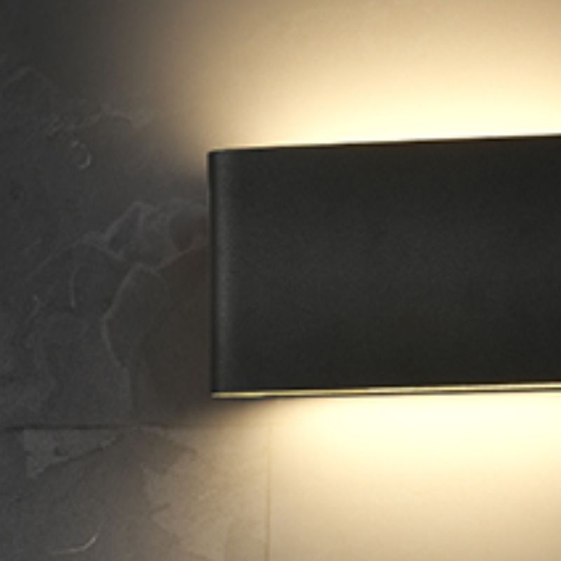 Contemporary LED Wall Mount Fixture in Dark Black / White Rectangle Wall Sconce