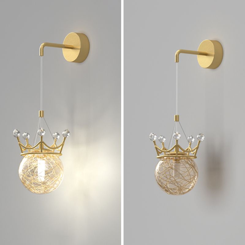 Decorative 1 Light Wall Lamp Globe Glass Hanging Wall Lamp in Brass Finish for Bedroom