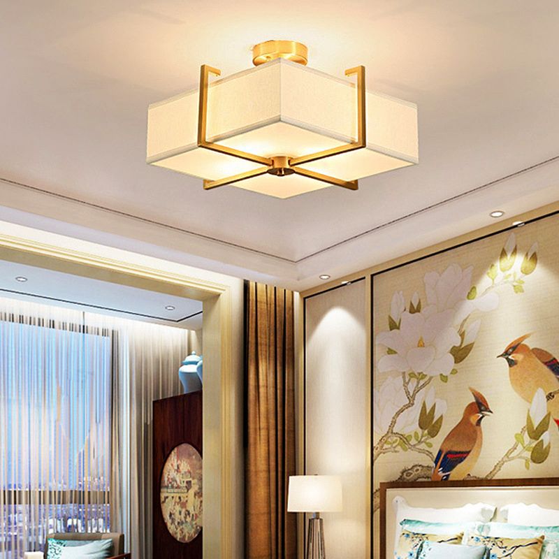 4 luces Luz de techo de sala de estar Semi de latón tradicional con sombra de tela rectangular