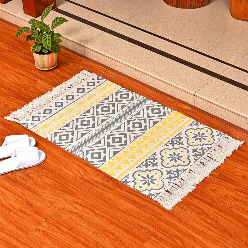 Retro -Türteppich mehrfarbiger Blumenteppich Polyester Haustierfreundlicher Teppich mit Quastenverkleidung