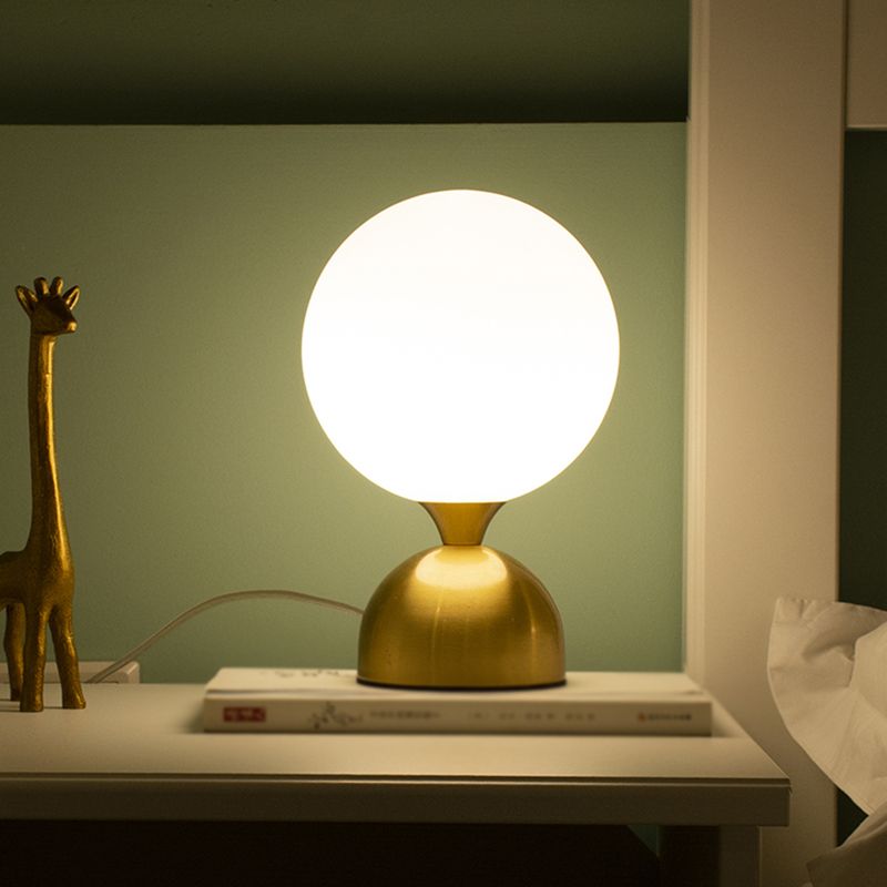 Lámpara de mesa de globo moderna 1 luz de mesa de luz