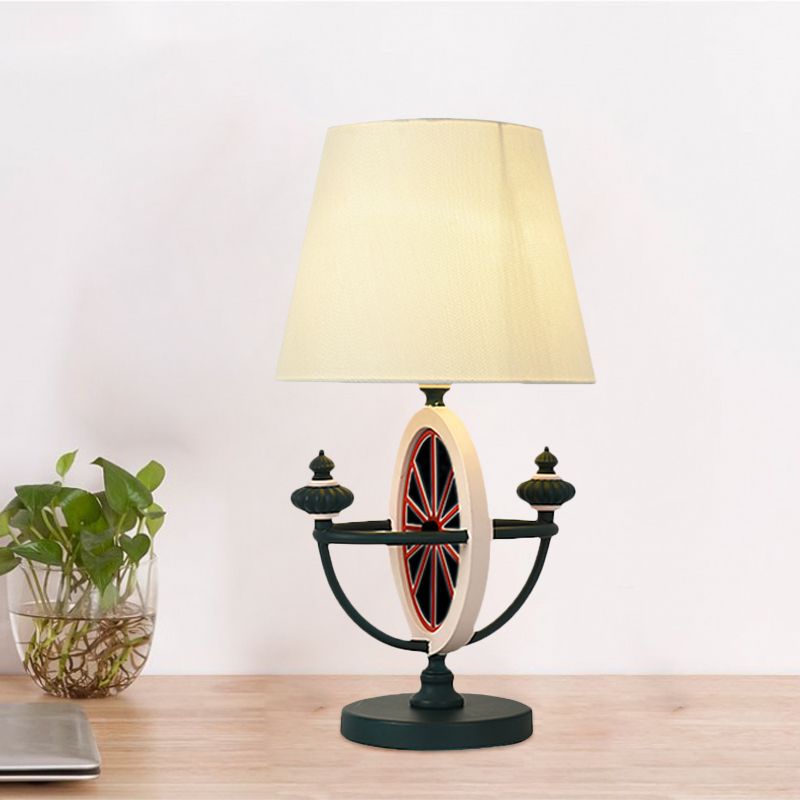 Schwarz/Blau -Barrel -Nachttisch leichter nordischer Stil 1 Kopfstoffschreibtisch Lampe mit Ruderbasis Design