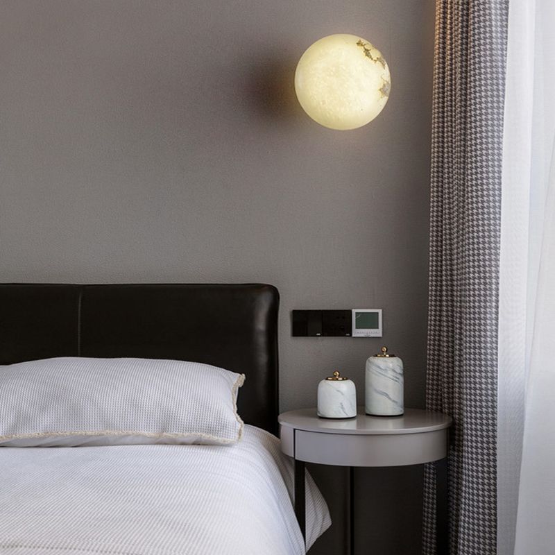 Round Shape Metal Vanity Light Modern Style 1 Light Vanity Light Fixture in Gold