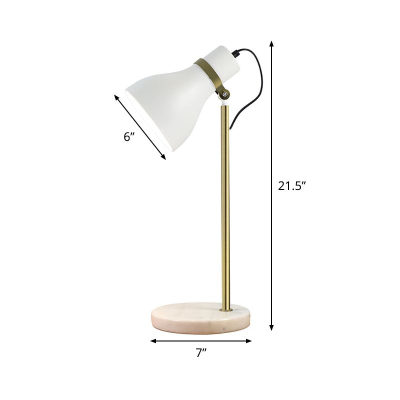1 tâche de chevet de tête éclairage modernisme lampe de table de nuit blanche avec ombre en métal de trompette