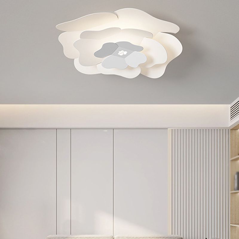 Modernism Flush Mount Flower-Shaped Ceiling Mounted Fixture in White for Bedroom