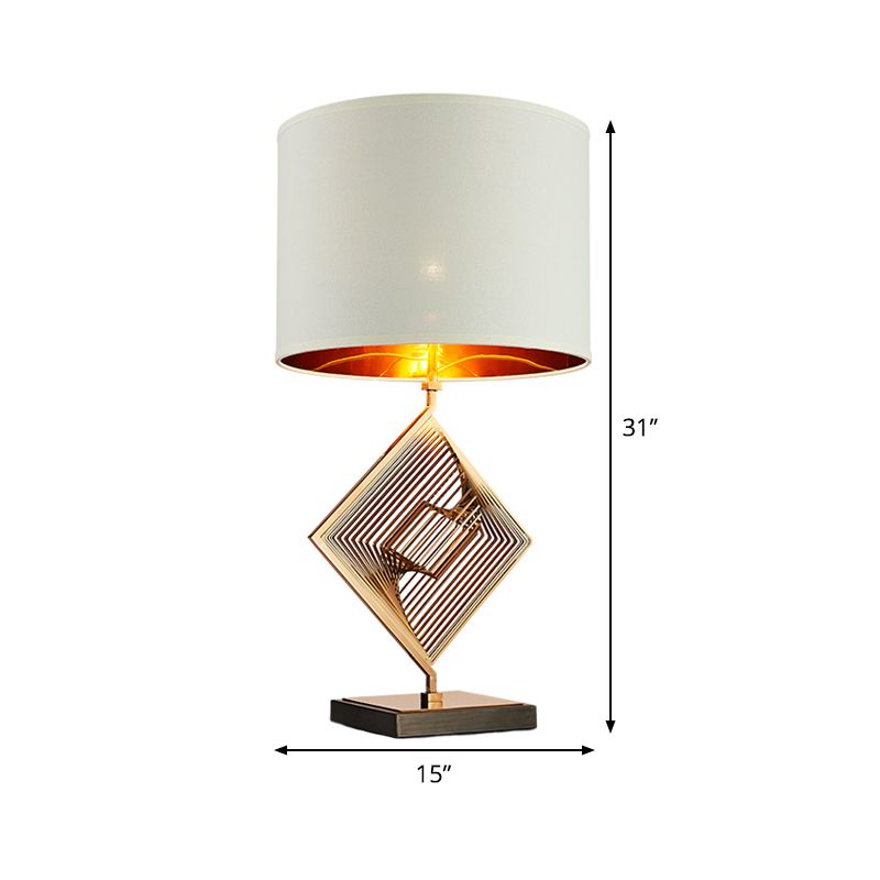 Metalen vierkante nachttafellamp Modern 1-lamps witte nachtkastjeverlichting met trommelstofkap