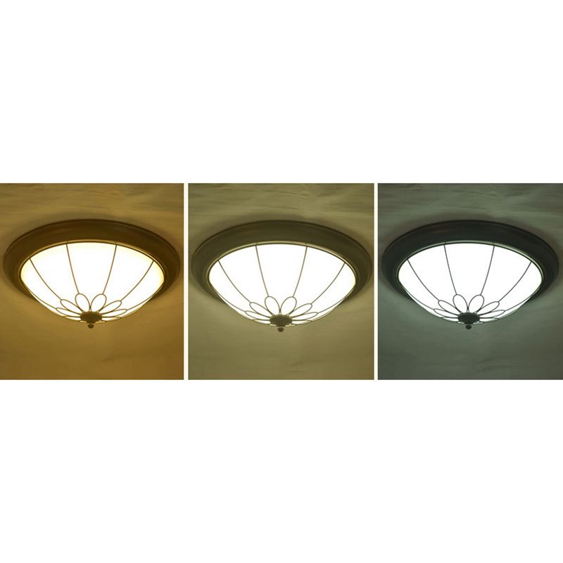 Koepelvormige plafondinbouwlamp in de hal, landelijke stijl, wit glas, zwart, inbouw LED-licht