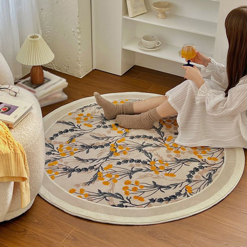 Light Gray Simple Carpet Polyester Plant Carpet Washable Carpet for Home Decor