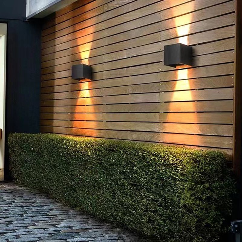 Square Shape Wall Sconce Modern Style Metal 2 Lights Sconce Lamp
