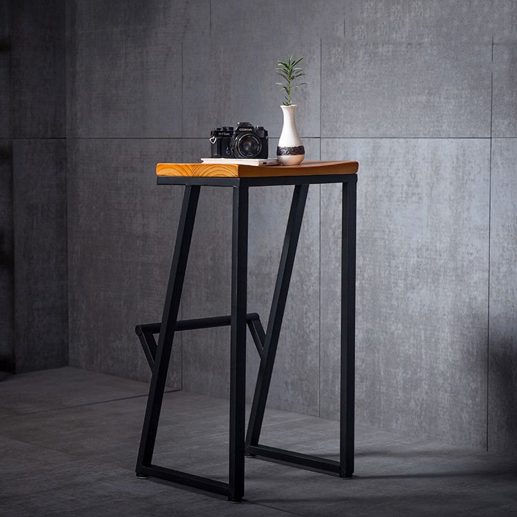 Industrial Bar and Counter Stool Backless Stool with Sled Base in Black