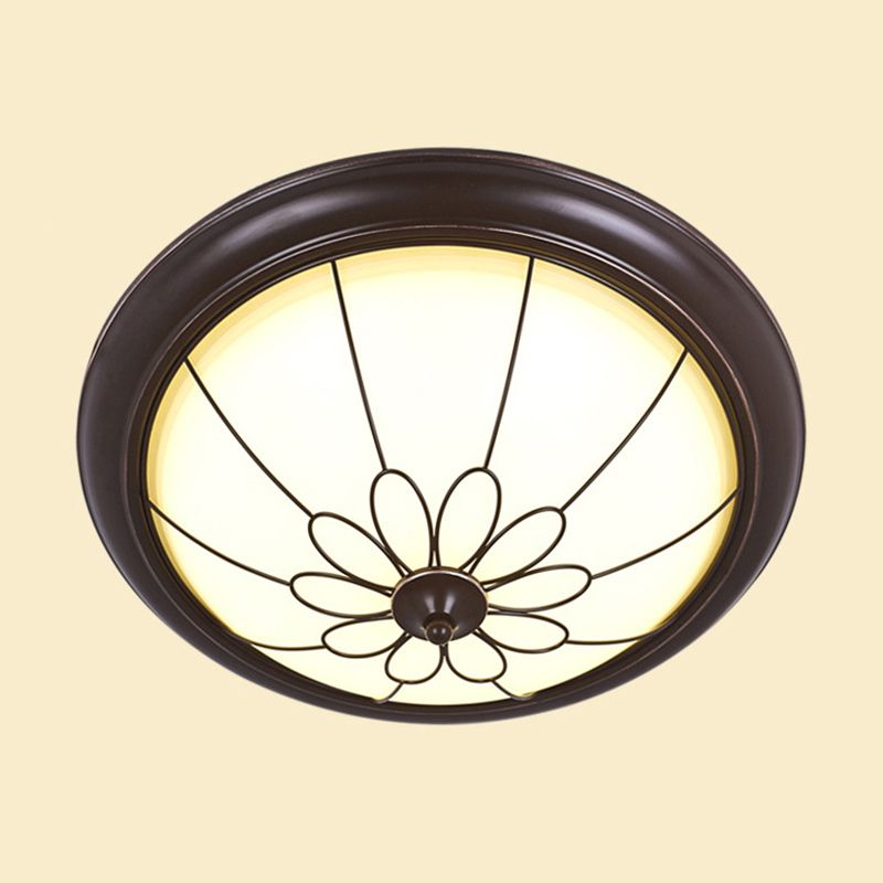 Koepelvormige plafondinbouwlamp in de hal, landelijke stijl, wit glas, zwart, inbouw LED-licht