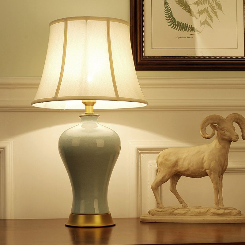 Lumière de nuit en forme d'urne à la main MODERNE Céramique 1-Bulbe Green / Green Light Table avec ombre ficto